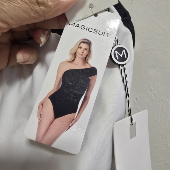 Magicsuit Solids Goddess Color Block Convertible One Shoulder One Piece Swimsuit - Picture 8 of 9